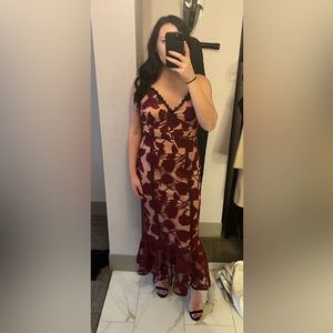 Lulu’s size medium Alluring Dream Burgundy Floral Mesh Lace Trumpet Midi Dress
